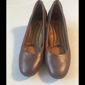 Women's 'Sofft' Metallic Leather Pumps Size 8.5